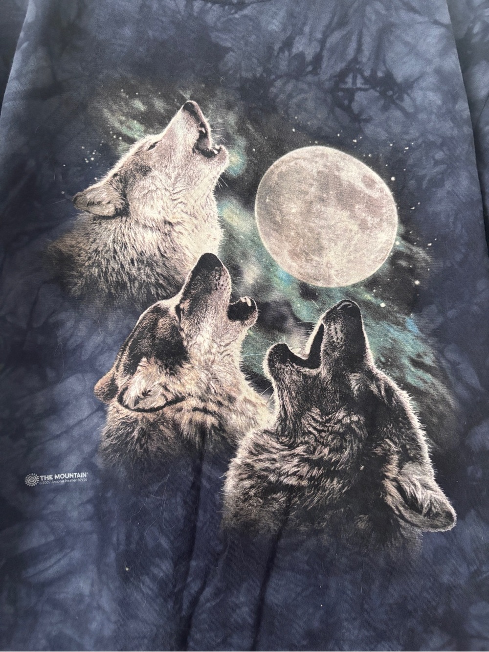 The Mountain Three Wolves Howling Moon Graphic Tee - Picture 3 of 4